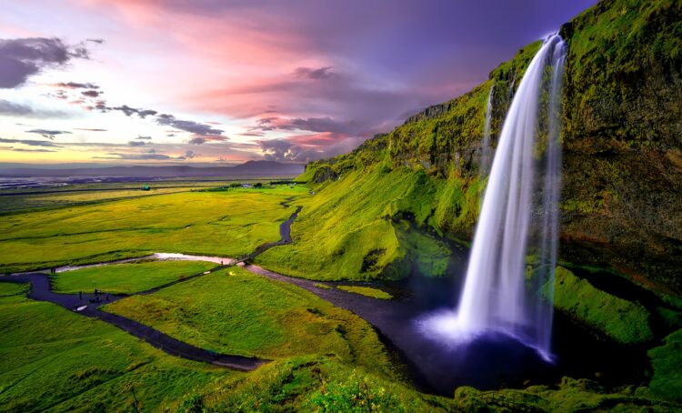 Hut to Hut Hiking in Iceland – Alumni