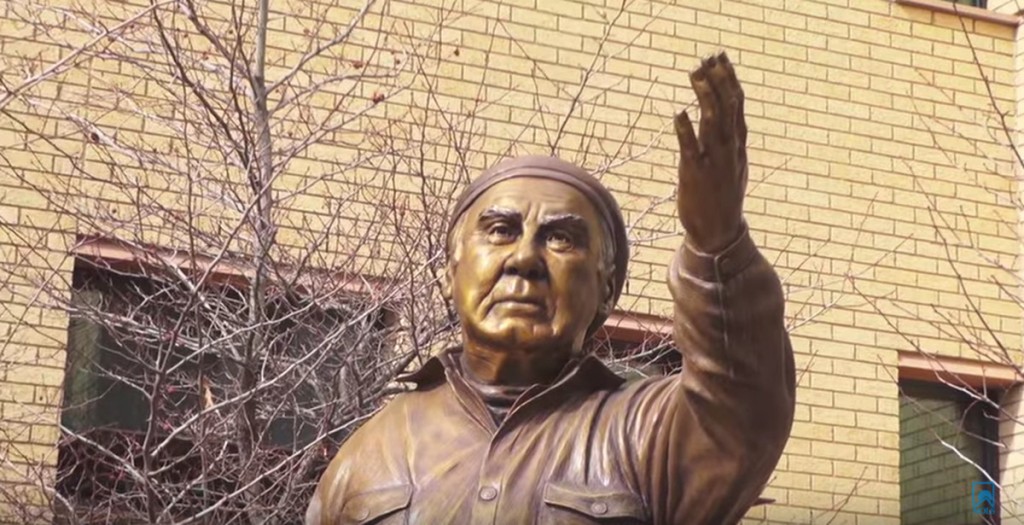 paul-petzoldt-screen-shot-statue-video-1024x525-1